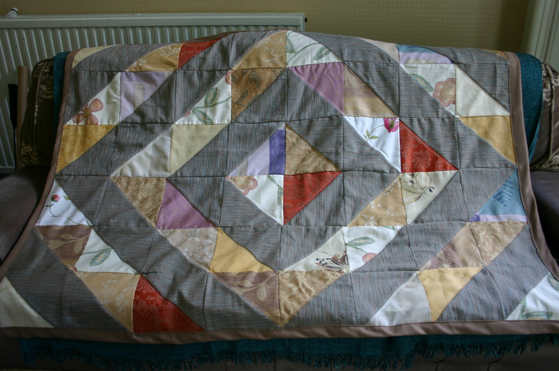 5 snelle en gemakkelijke stappen voor het maken van een Quillow-deken