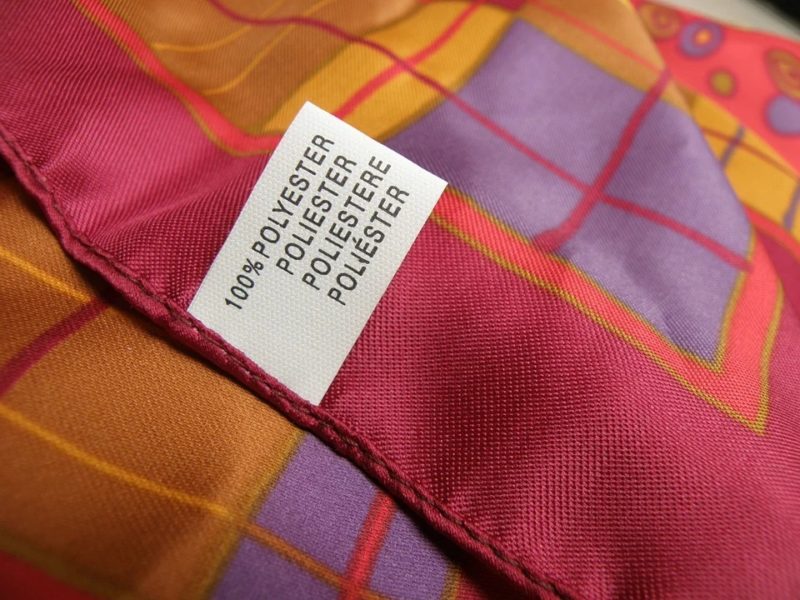 Hoe maak je een polyester deken weer zacht? 1 geheim