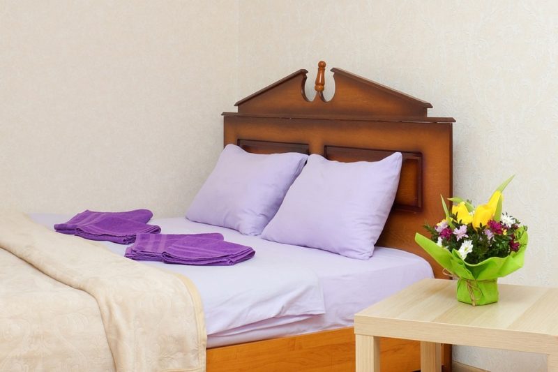 Hoe een gezwollen matras in te stellen: complete eenvoudige handleiding