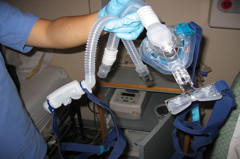 Medische oplossingen: hoe weet u of de CPAP-machine waterschade heeft?