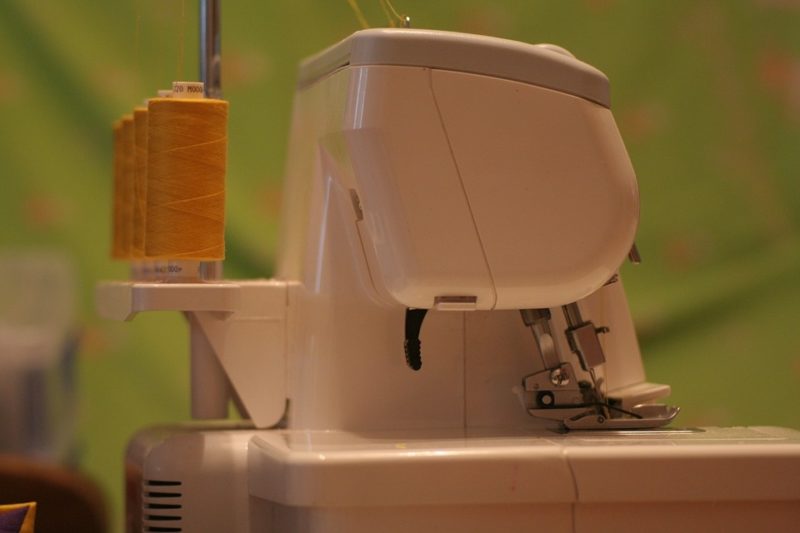 Wat is serging bij naaien: alles wat u moet weten