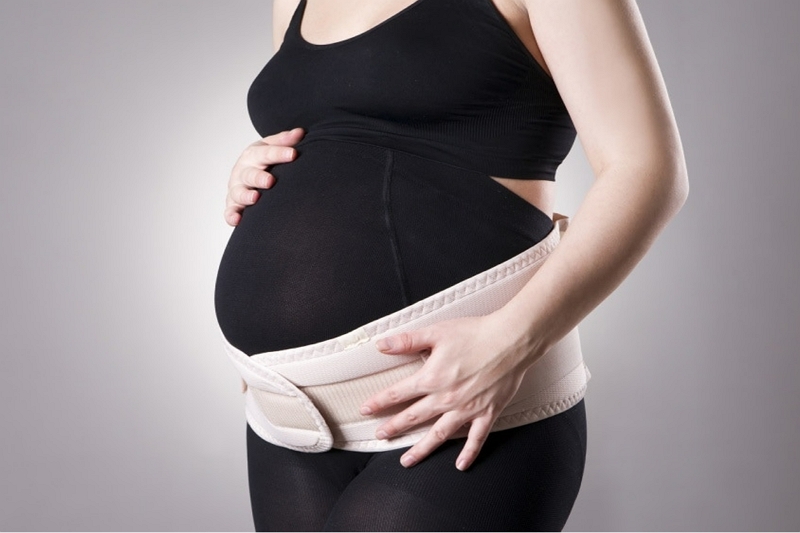 Een gids voor nieuwe moeders over het dragen van een zwangerschapsgordel