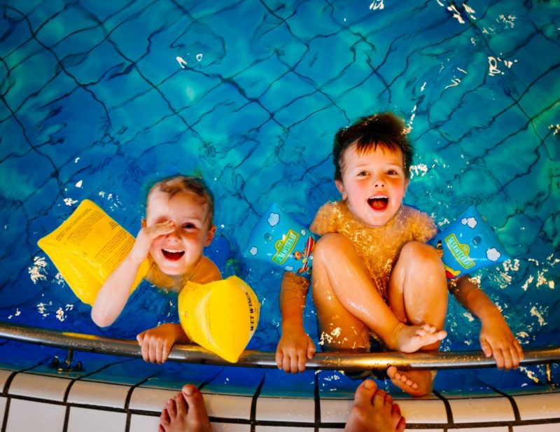 Hier is hoeveel kost een zwembadverwarming om te installeren?