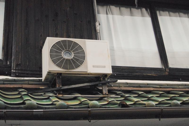 Hoe schimmel in raam-airconditioner te voorkomen: 6 beste tips