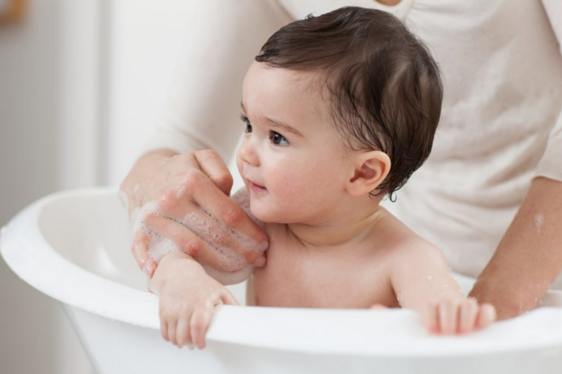 Hoe vaak baby in bad doen? Een definitieve gids