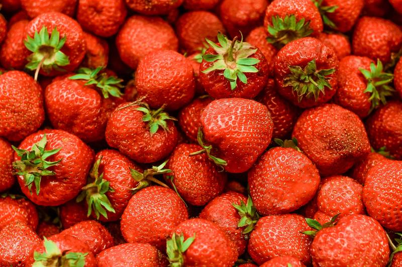 Waarom schimmelen aardbeien? 5 coole manieren om aardbeien te bewaren