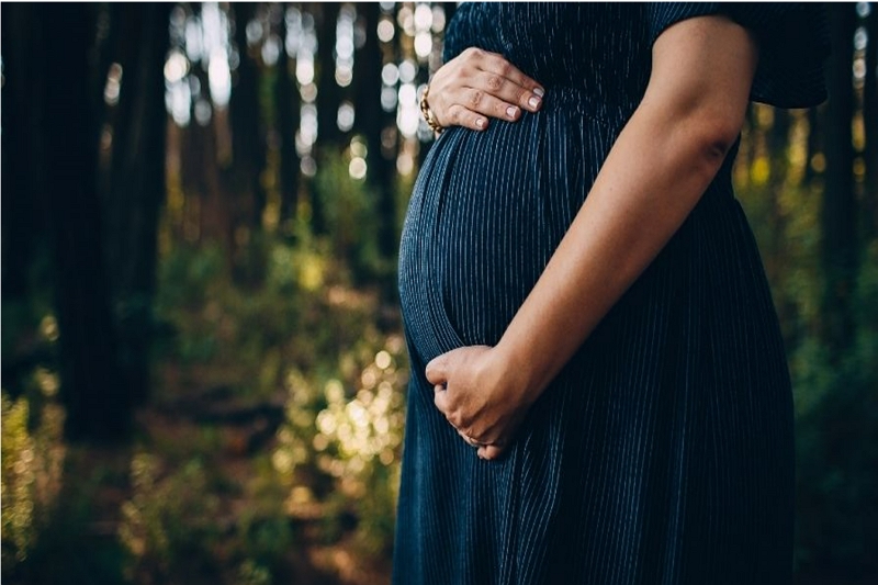 Wanneer overstappen op zwangerschapskleding? Lees dit!