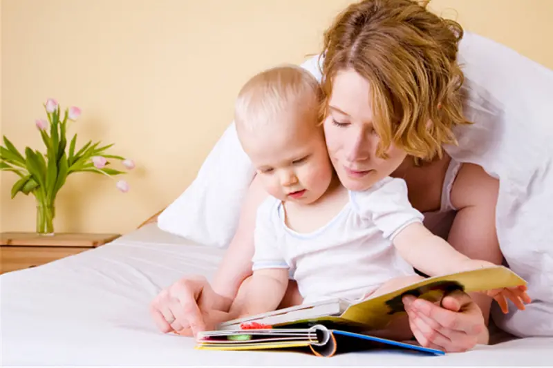 Wat te schrijven in een babyboek Grote zus? Ideeën