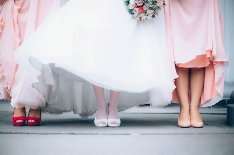 Welke schoenen te dragen met trouwjurk: 3 factoren
