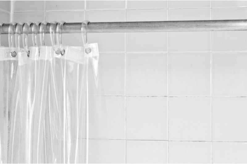 6 eenvoudige doe-het-zelf over hoe u douchegordijnen schoon kunt houden