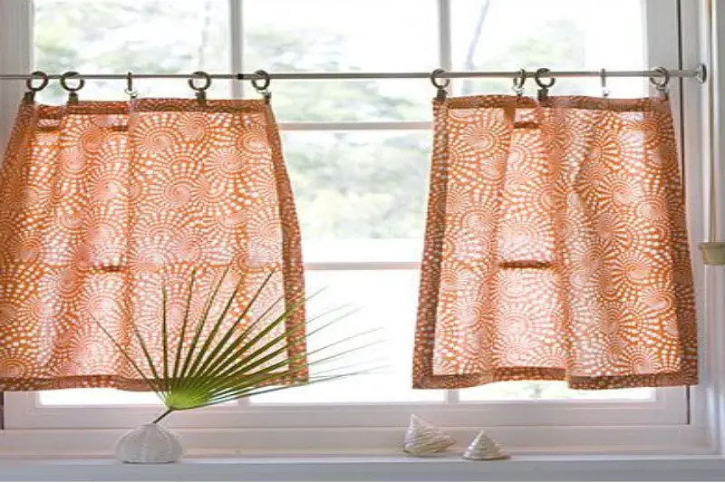 Hoe cafégordijnen naaien? 13 eenvoudige doe-het-zelfstappen!