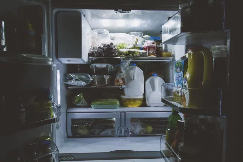 Waarom bevriezen dingen in mijn koelkast? 5 geweldige redenen!