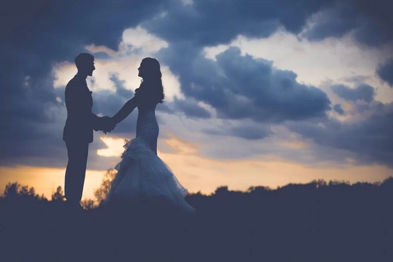 Wat is een seculier huwelijk: alles wat u moet weten?