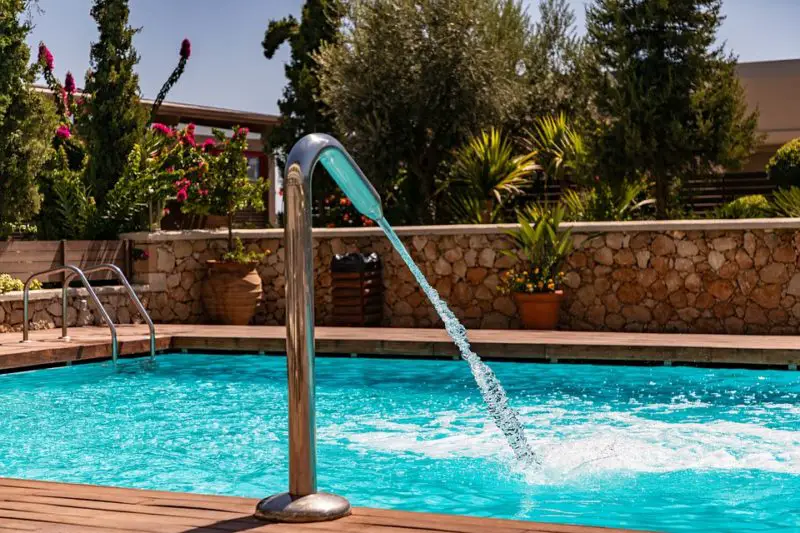 Welke maat zwembadverwarmer heb ik nodig voor een rond zwembad van 24 voet? 5 geweldige tips!